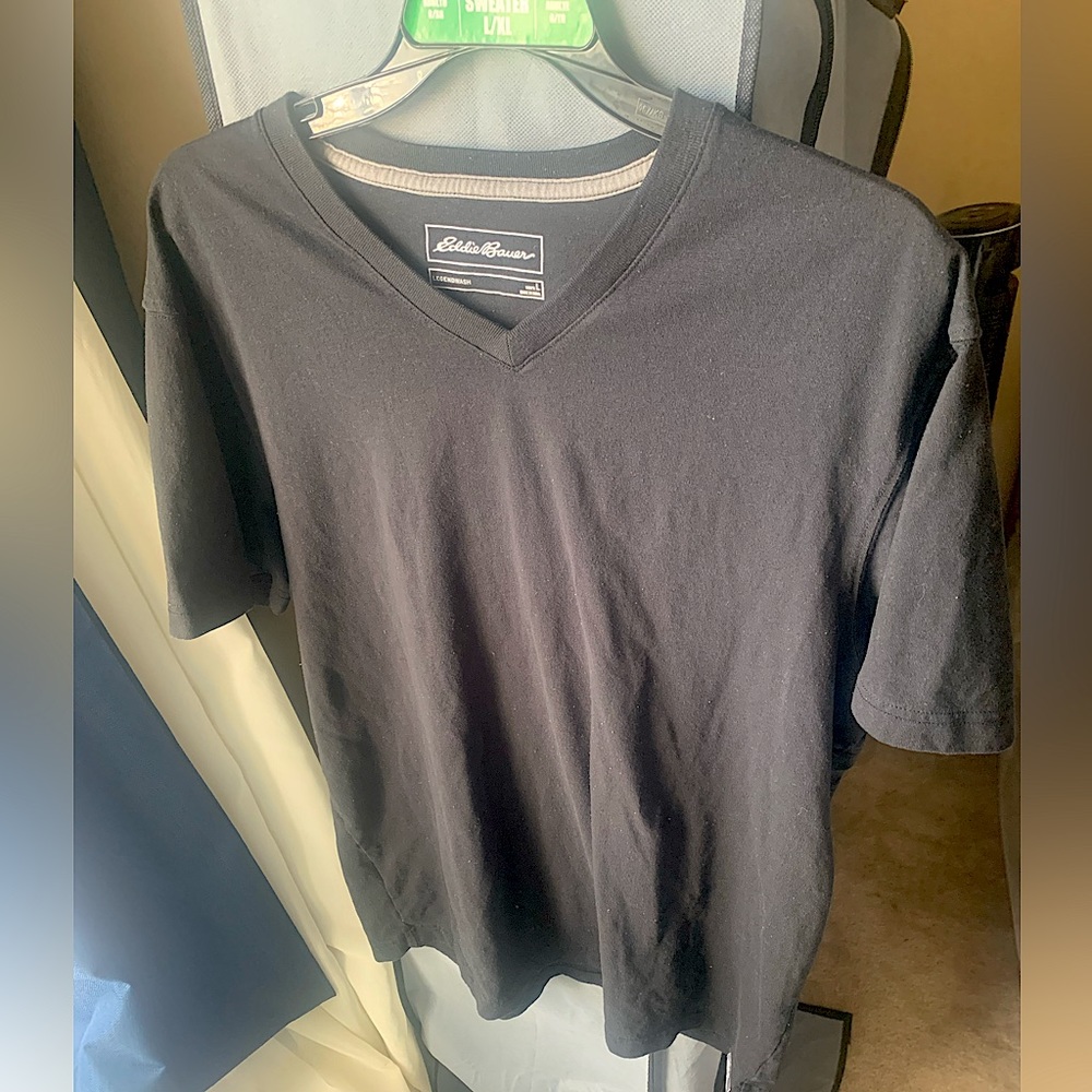 Eddie Bauer V neck Tee